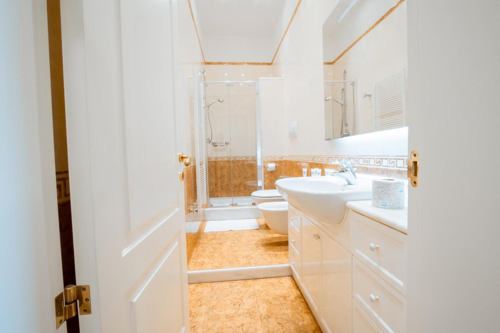 Appartement Dimora Adua à Bari Extérieur photo